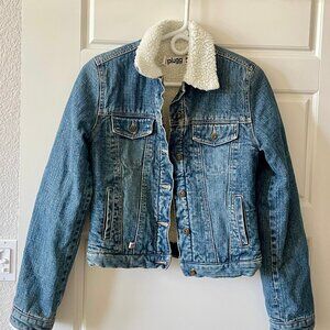 Plugg Women's Vintage Sherpa-Lined Blue Denim jacket Size S Excellent Condition